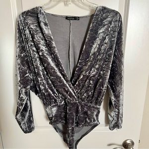 BOOHOO Velvet Deep V Long Sleeve Bodysuit